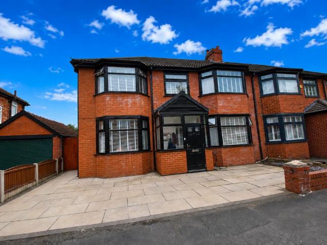 4 bedroom semi detached house for sale