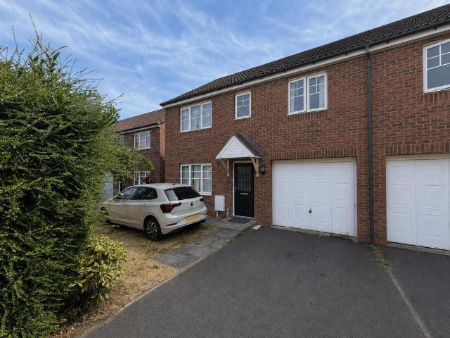 4 bedroom semi detached house for sale