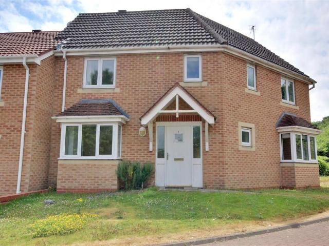 4 bedroom semi detached house for sale