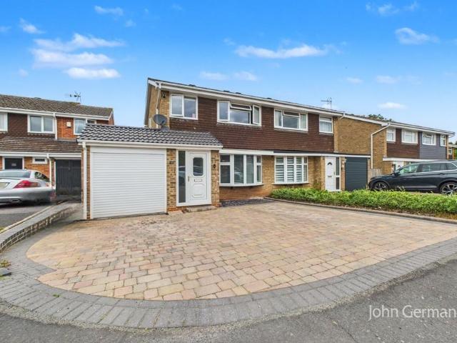4 bedroom semi detached house for sale