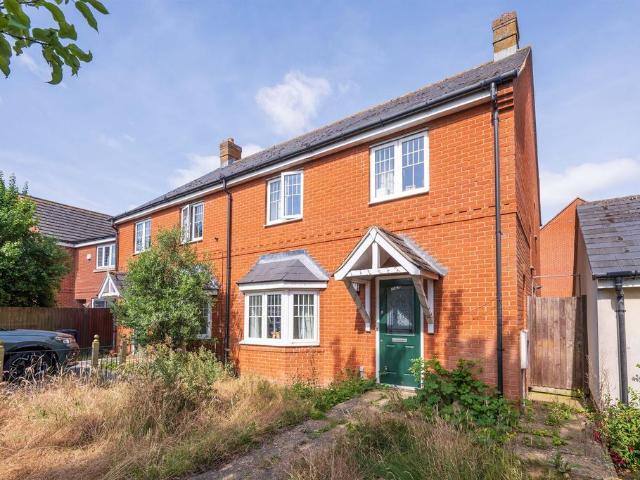 4 bedroom semi detached house for sale