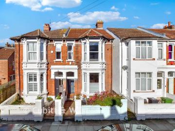 4 bedroom semi detached house for sale
