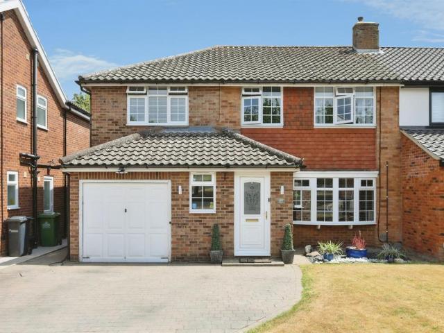 4 bedroom semi detached house for sale