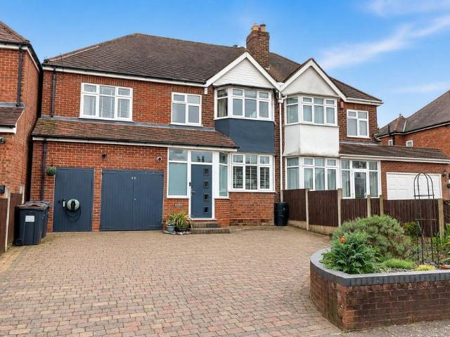 4 bedroom semi detached house for sale
