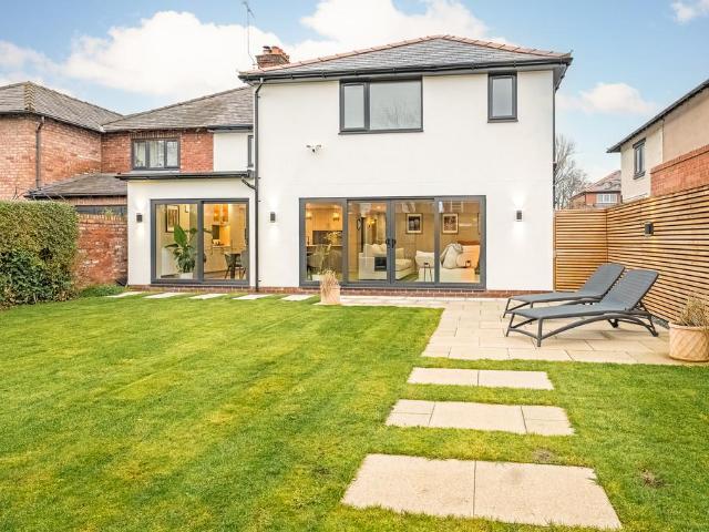 4 bedroom semi detached house for sale