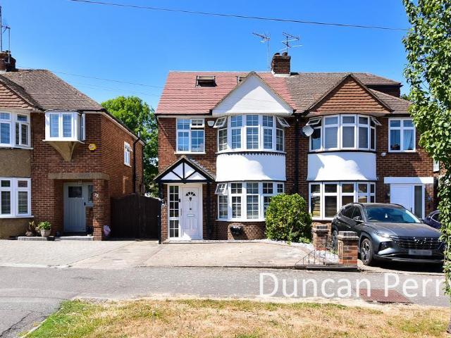 4 bedroom semi detached house for sale