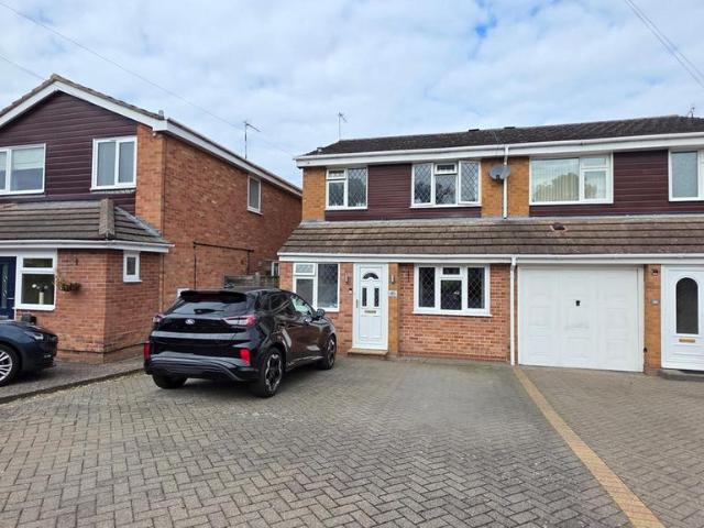 4 bedroom semi detached house for sale