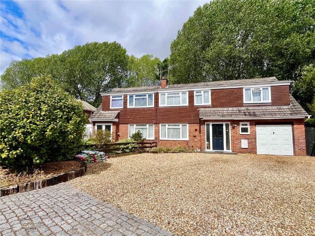 4 bedroom semi detached house for sale