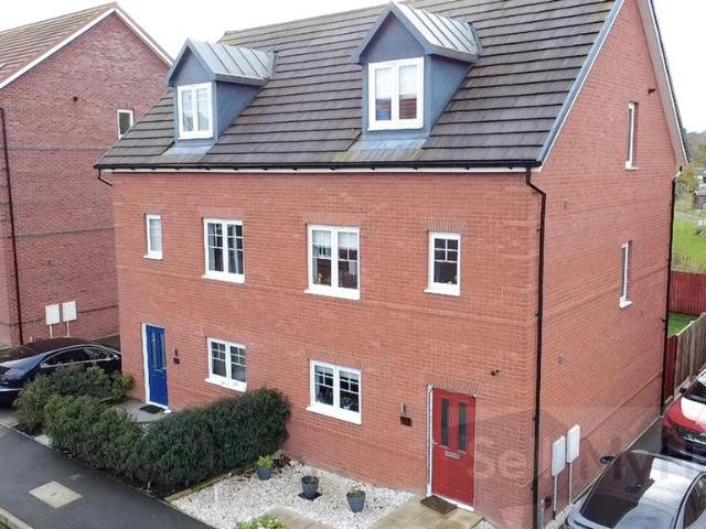 4 bedroom semi detached house for sale