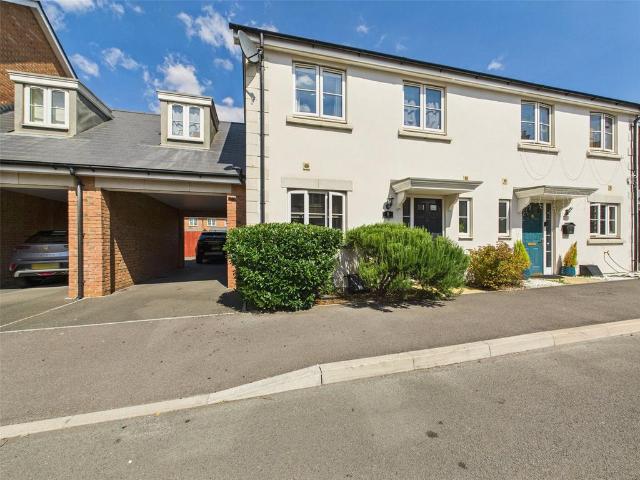4 bedroom semi detached house for sale