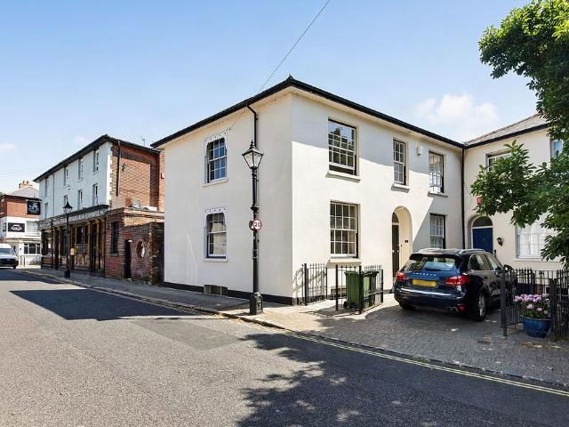 4 bedroom semi detached house for sale