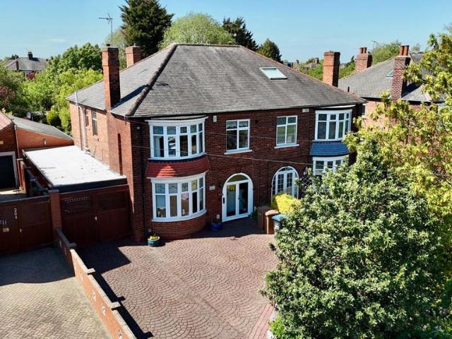 4 bedroom semi detached house for sale