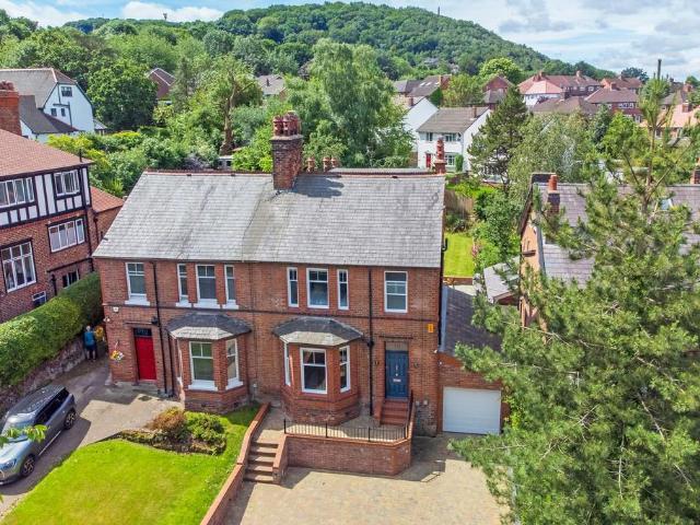 4 bedroom semi detached house for sale