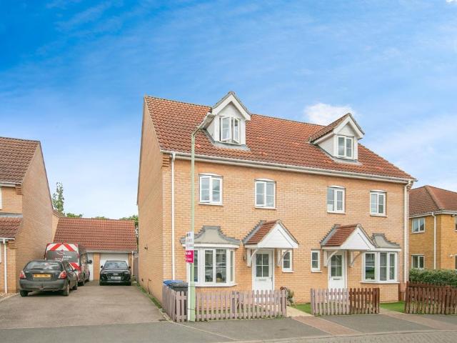 4 bedroom semi detached house for sale
