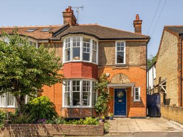 4 bedroom semi detached house for sale