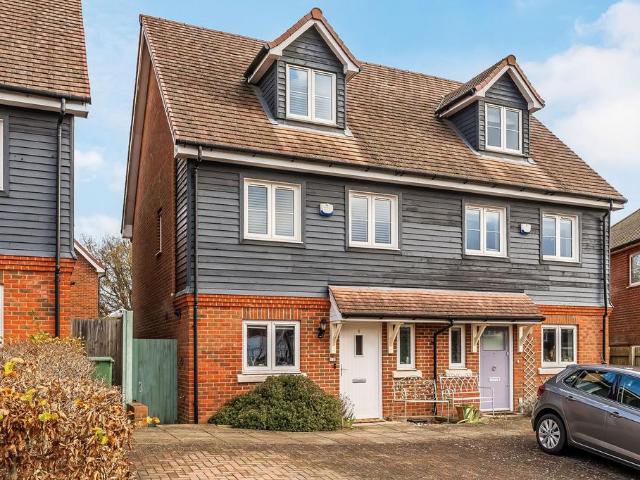 4 bedroom semi detached house for sale