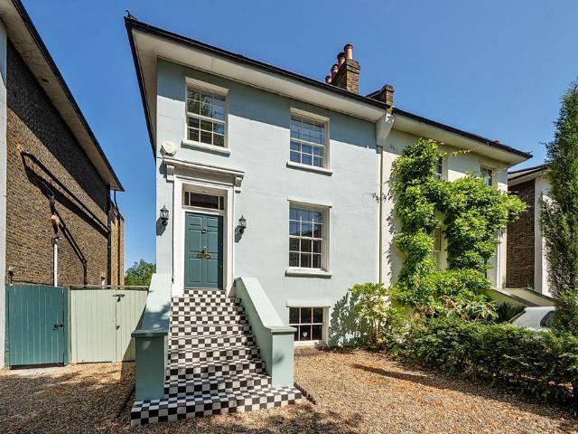 4 bedroom semi detached house for sale