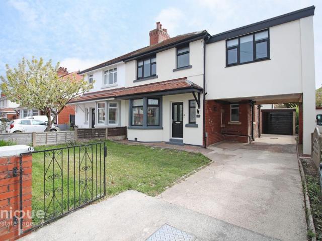 4 bedroom semi detached house for sale