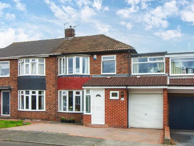 4 bedroom semi detached house for sale