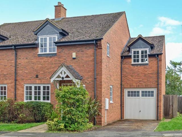 4 bedroom semi detached house for sale