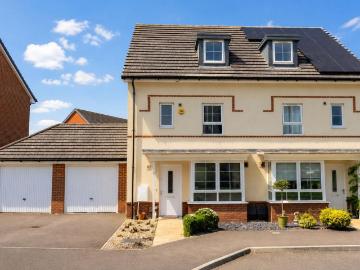 4 bedroom semi detached house for sale
