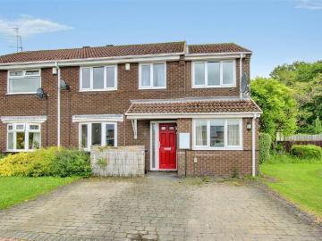 4 bedroom semi detached house for sale