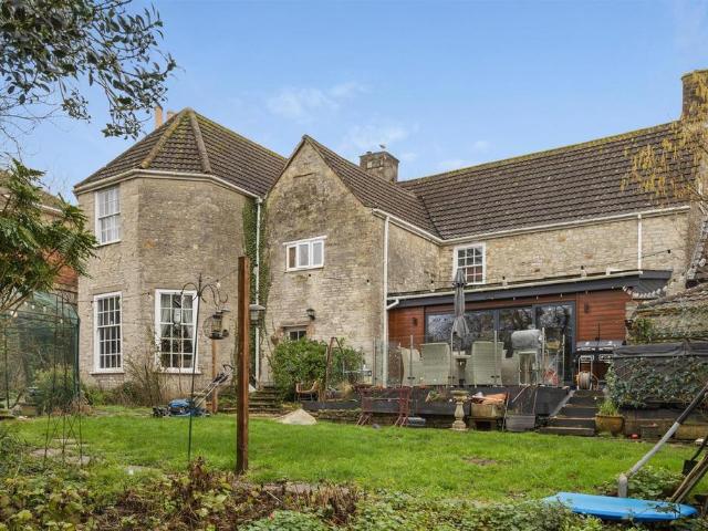 4 bedroom semi detached house for sale