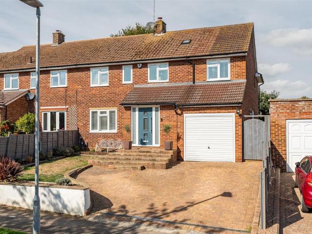 4 bedroom semi detached house for sale