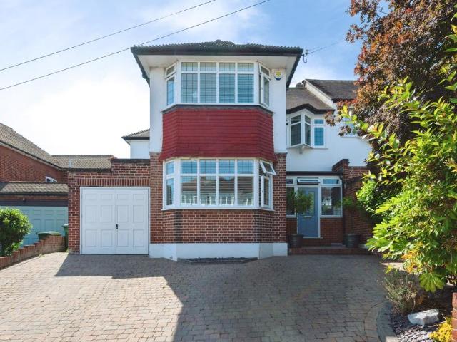 4 bedroom semi detached house for sale