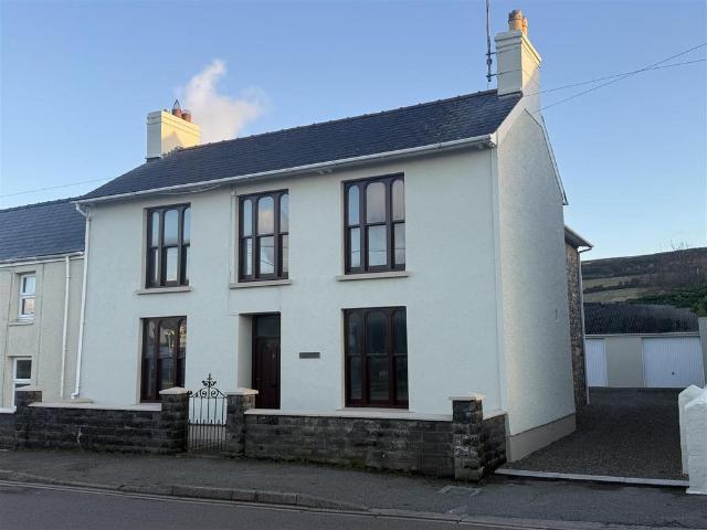 4 bedroom semi detached house for sale