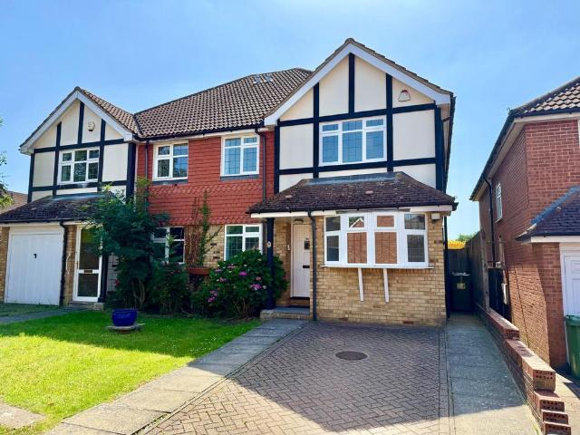 4 bedroom semi detached house for sale