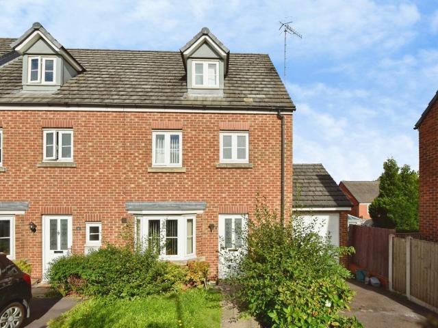 4 bedroom semi detached house for sale
