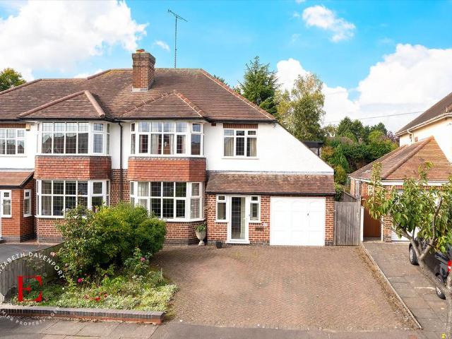 4 bedroom semi detached house for sale