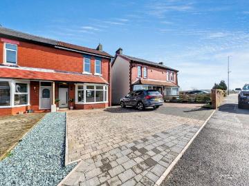4 bedroom semi detached house for sale