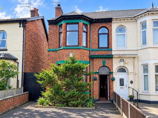 4 bedroom semi detached house for sale