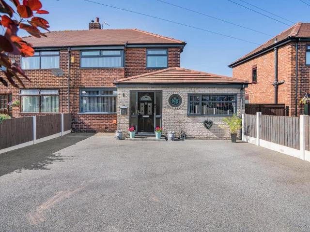 4 bedroom semi detached house for sale