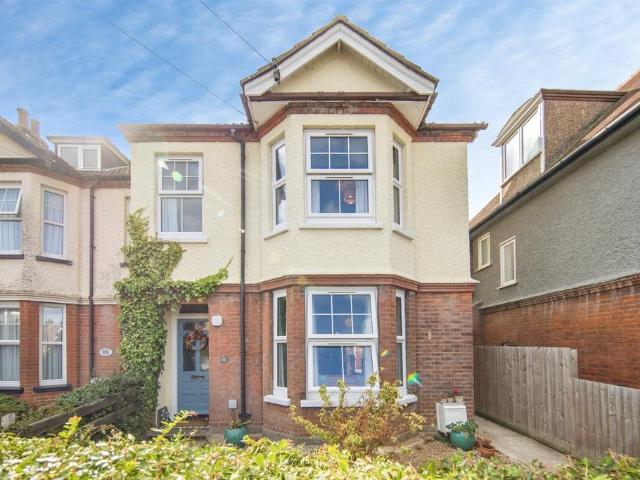 4 bedroom semi detached house for sale
