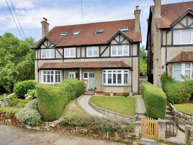 4 bedroom semi detached house for sale