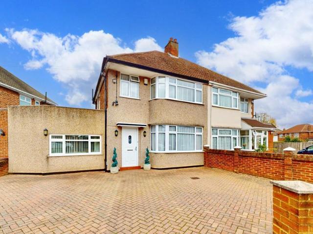 4 bedroom semi detached house for sale