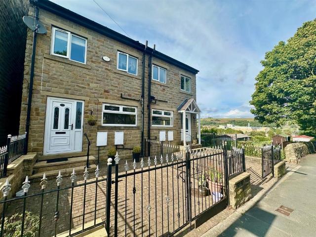 4 bedroom semi detached house for sale