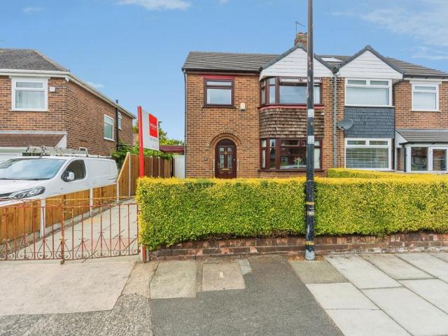 4 bedroom semi detached house for sale
