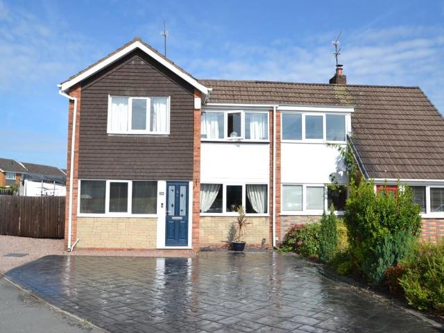4 bedroom semi detached house for sale