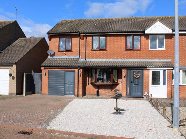 4 bedroom semi detached house for sale