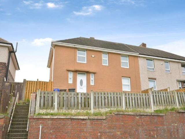 4 bedroom semi detached house for sale