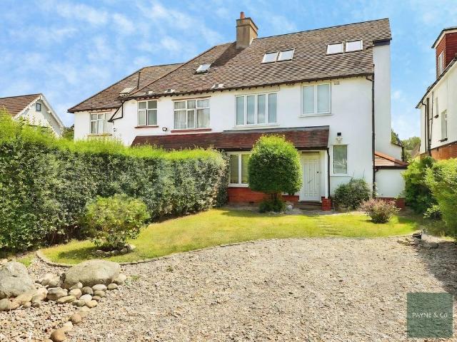4 bedroom semi detached house for sale