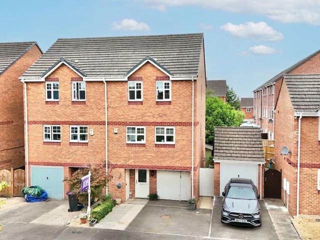 4 bedroom semi detached house for sale