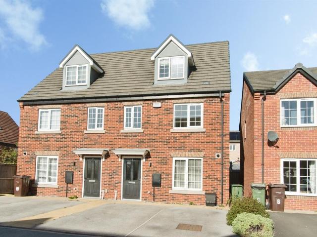 4 bedroom semi detached house for sale