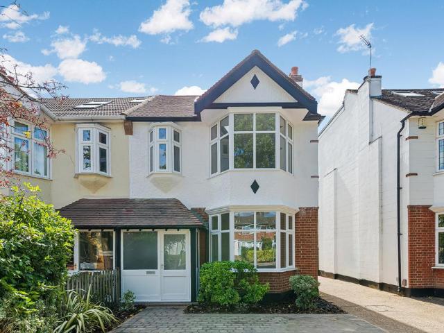 4 bedroom semi detached house for sale