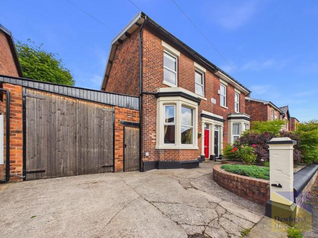 4 bedroom semi detached house for sale