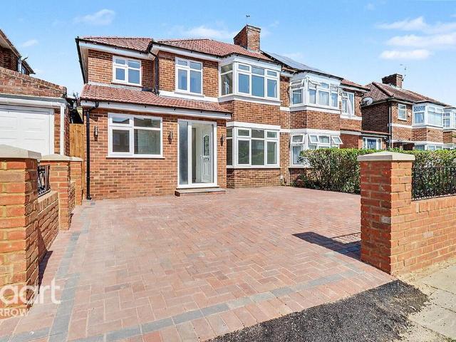 4 bedroom semi detached house for sale